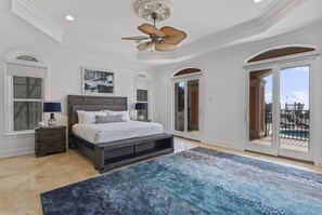 5 Schlafzimmer, Bügeleisen/Bügelbrett, kostenloses WLAN, Bettwäsche