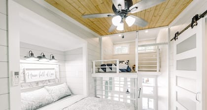 Tiny Home A at Red Oak Valley