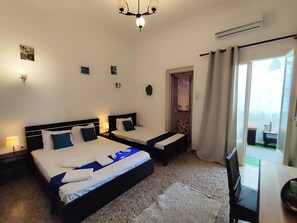 Economy Triple Room - Athens all seasons (Athens)