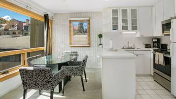 Condo, 2 Bedrooms | Private kitchen | Fridge, oven, stovetop, dishwasher