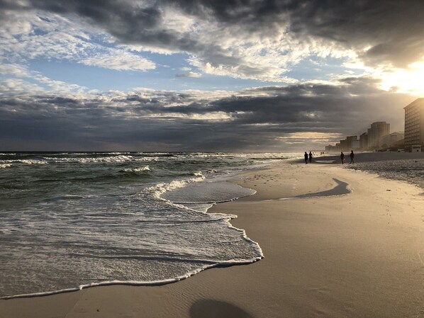 Condo, 1 Bedroom | Beach - Blue Breeze 2050 1 Bedroom Condo by Redawning (Destin)