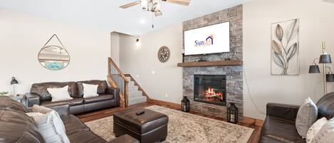 Cottage, Multiple Bedrooms | Living area