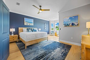 4 bedrooms, iron/ironing board, free WiFi, bed sheets - Perfect Family Vacation Home with Private Pool and Tropical Landscaping (Holmes Beach)