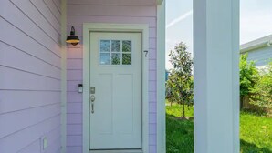 A house with a white door, a welcome mat, and a number 7 on the door. - Welcome to #BestStayEver Nashville/Old Hickory TN (Nashville)
