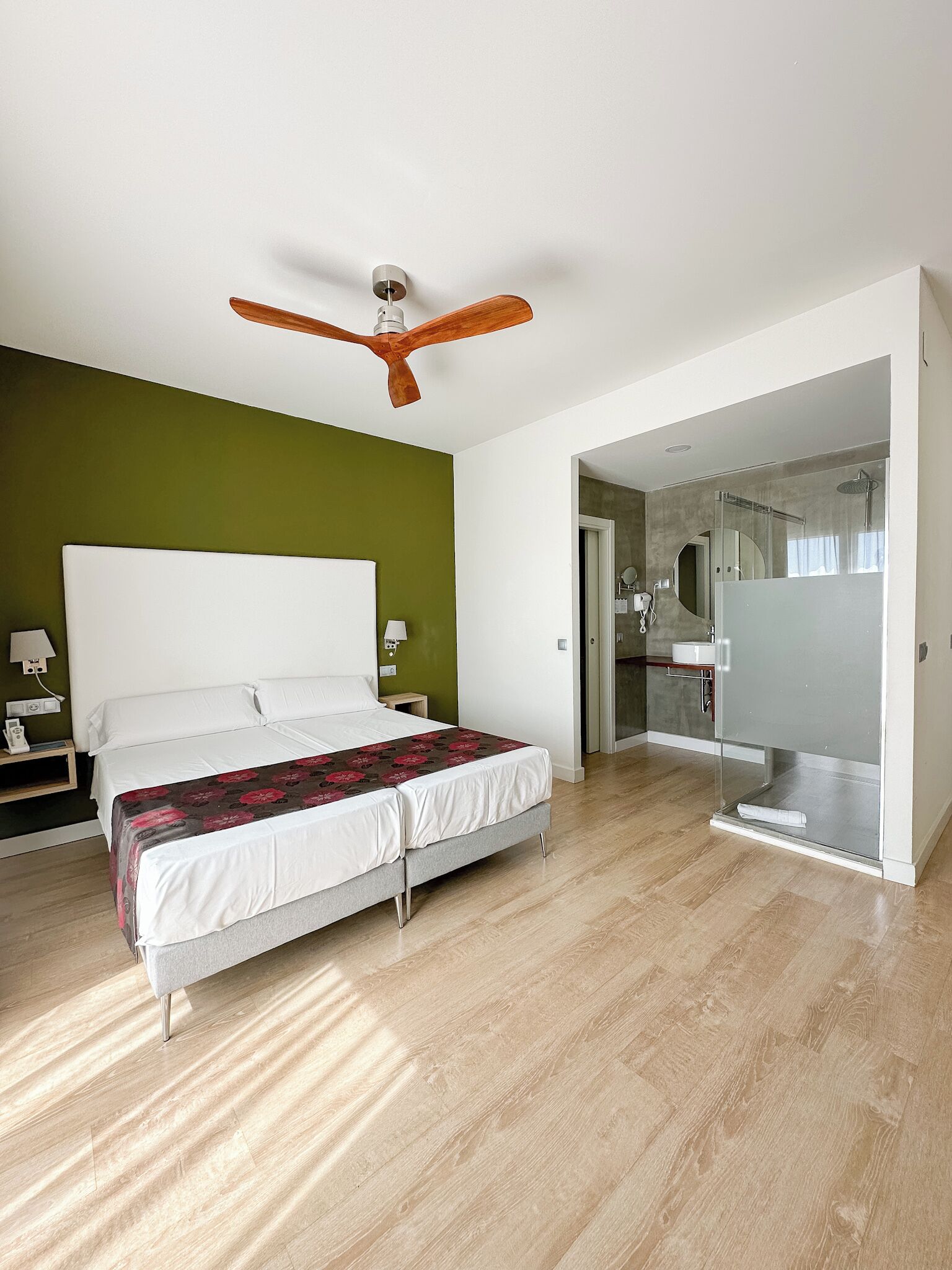 Deluxe Double Room | Egyptian cotton sheets, premium bedding, down duvets