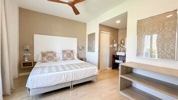 Junior Room | Egyptian cotton sheets, premium bedding, down duvets