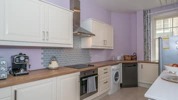 Fridge, oven, dishwasher, toaster