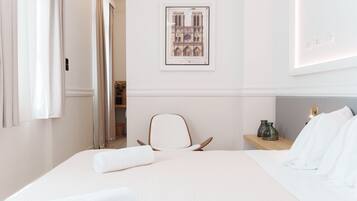 Junior Suite (Artemis) | 1 bedroom, premium bedding, in-room safe, desk