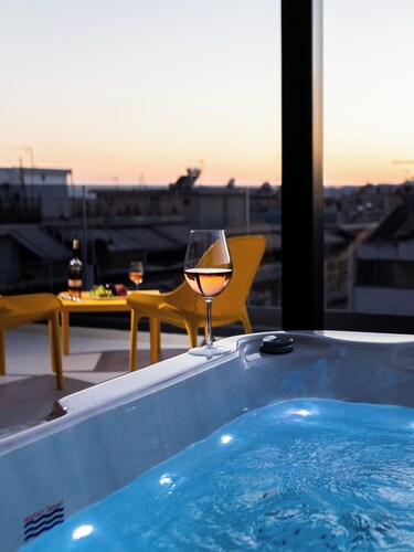 LUX&EASY Athens Downtown Residences