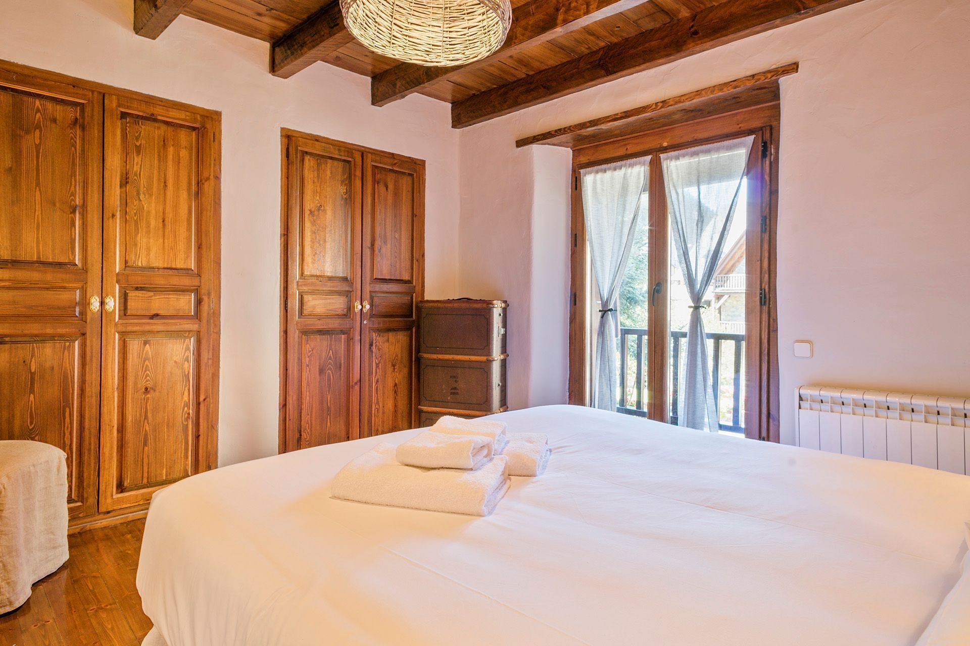 4 chambres, fer et planche à repasser, accès Internet, draps fournis