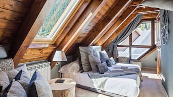 5 slaapkamers, een strijkplank/strijkijzer, wifi, beddengoed