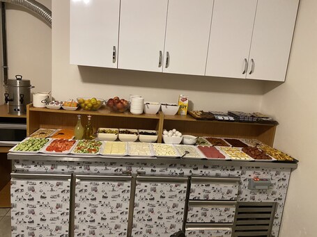 Zeyn Hotel Istanbul - Image 23