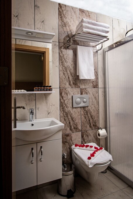 Zeyn Hotel Istanbul - Image 72