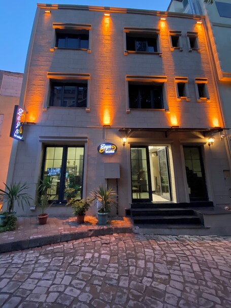 Zeyn Hotel Istanbul - Image 2