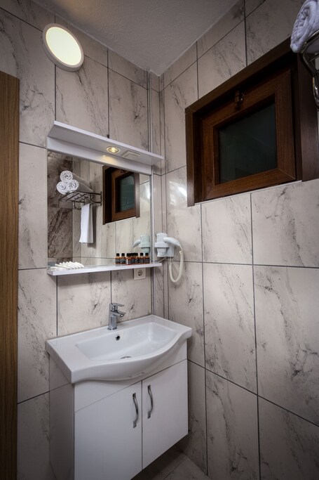 Zeyn Hotel Istanbul - Image 13