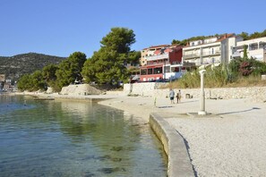 Beach - Remarkable 1-bed Apartment in Marina (Marina)
