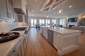 Fridge, microwave, oven, stovetop - Lavish 6br/6ba oceanfront condo w/incredible views and private elevator. (Wrightsville Beach)