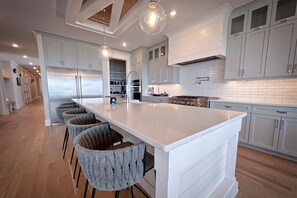 Fridge, microwave, oven, stovetop - Lavish 6br/6ba oceanfront condo w/incredible views and private elevator. (Wrightsville Beach)