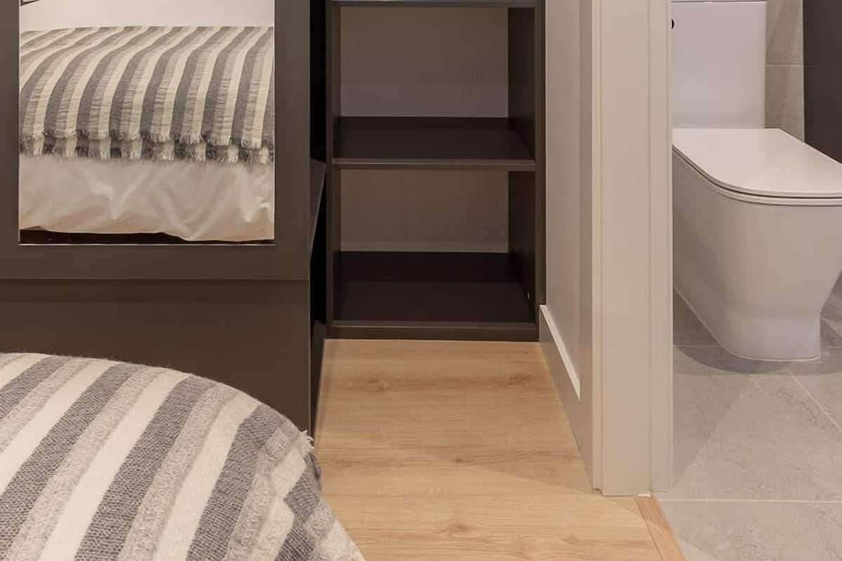 Business Room | 1 bedroom, iron/ironing board, free WiFi, bed sheets