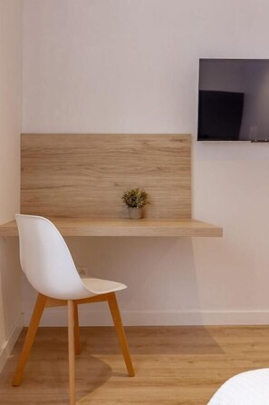 1 bedroom, iron/ironing board, free WiFi, bed sheets - Room4you Oviedo (Oviedo)