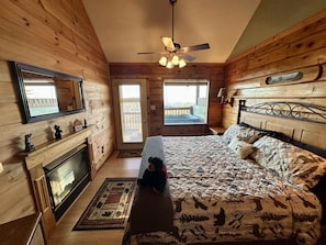 2 habitaciones, tabla de planchar con plancha y cuna de viaje 