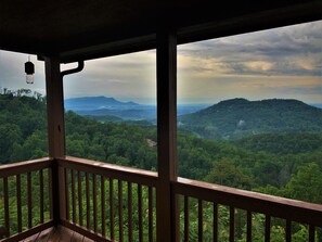 Property grounds - Spectacular Views! Cozy Cabin, HotTub with views near Pigeon Forgeš”&Gatlinburg (Pigeon Forge)