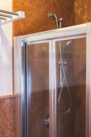 Shower, bidet - Suggestive apartment in beautiful old building in historical center (Otranto)