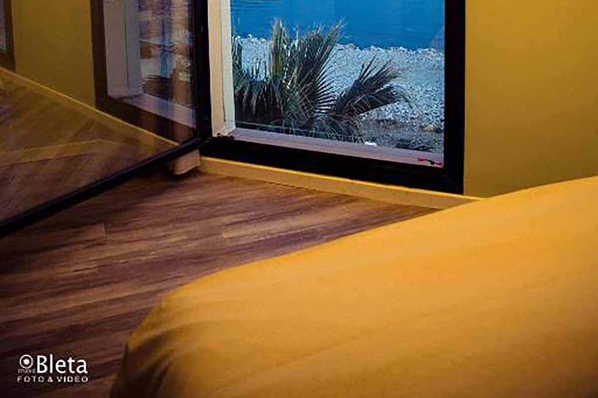 Double Room | Desk, iron/ironing board