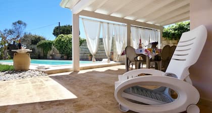 La Vigna Salentina - Con giardino e piscina privata