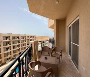 Appartement, 2 grands lits | Balcon