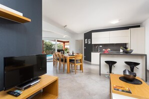 Interior - Villa Krnica - Four Bedroom Villa, Sleeps 9 (Krnica)