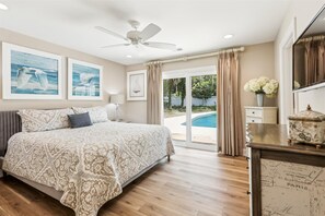 4 bedrooms, iron/ironing board, free internet, bed sheets