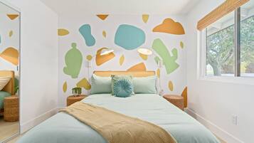 3 bedrooms, memory foam beds, iron/ironing board, travel crib