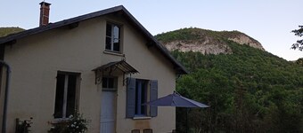 Grande Maison au Clame et en Pleine Nature, vue Imprenable!