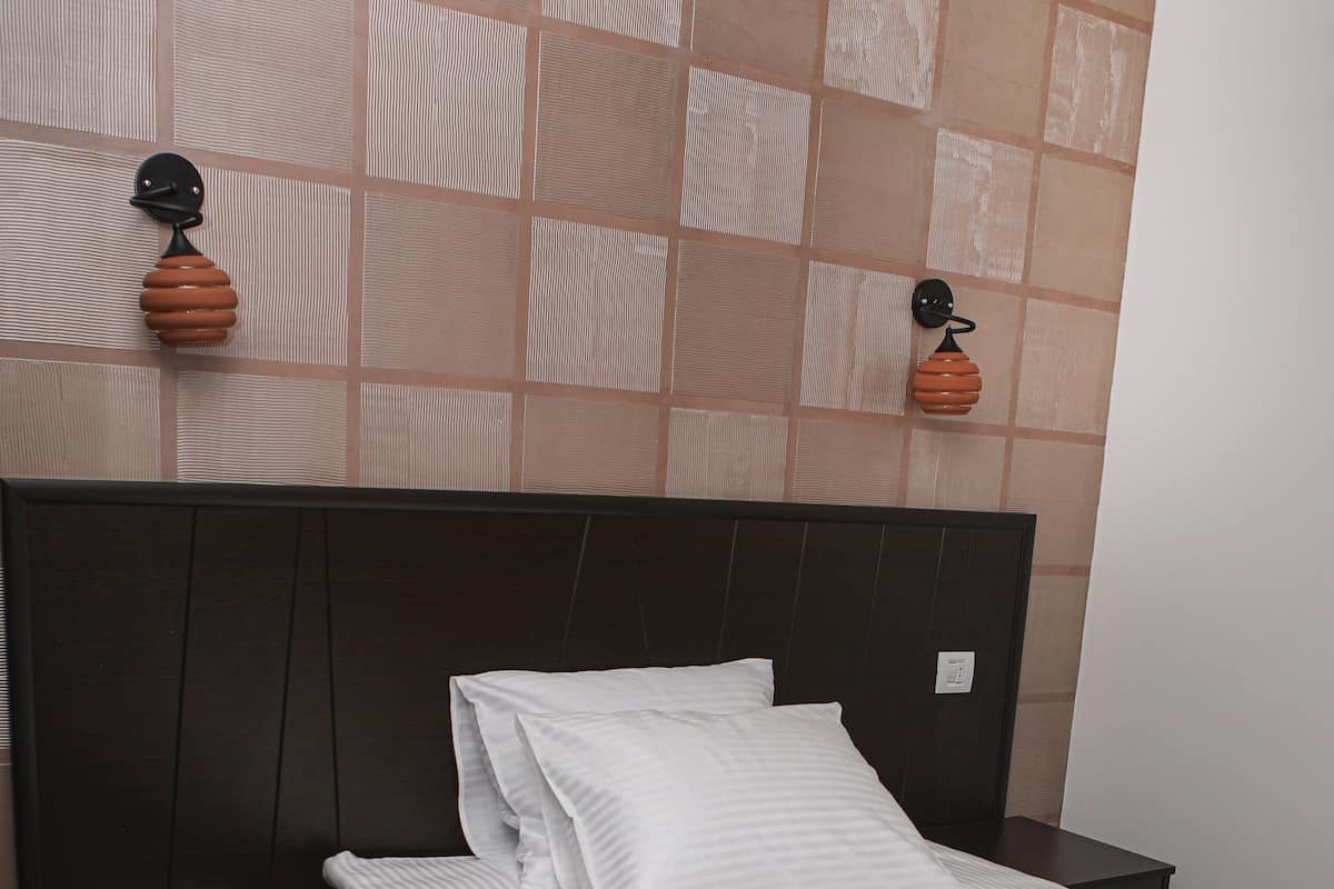 Camera Standard | Minibar, una cassaforte in camera, con stile personalizzato