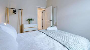 1 bedroom, iron/ironing board, travel crib, WiFi