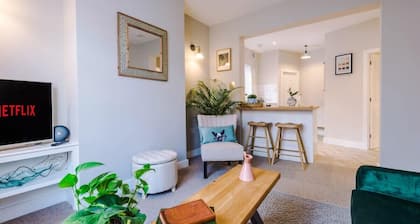 Designer Apartments for Chester City Breaks.