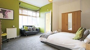 4 soveværelser, strygejern/strygebræt, Wi-Fi, sengetøj