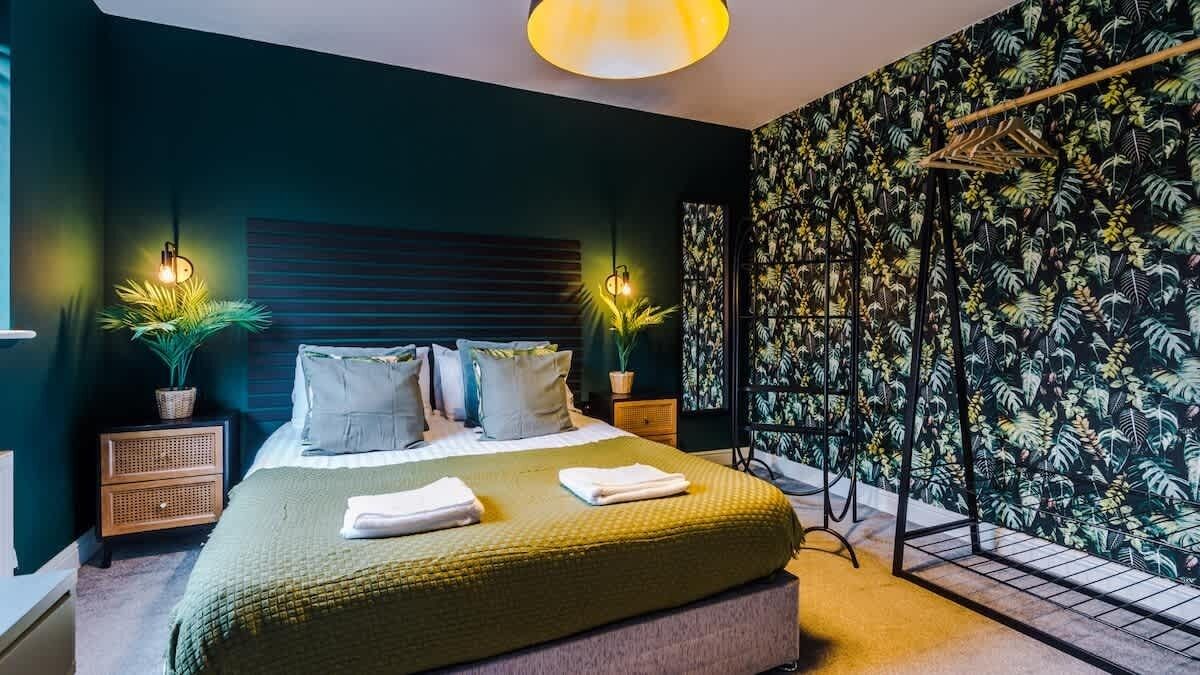 3 間睡 房、熨斗/熨衫板、可攜式嬰兒床、Wi-Fi