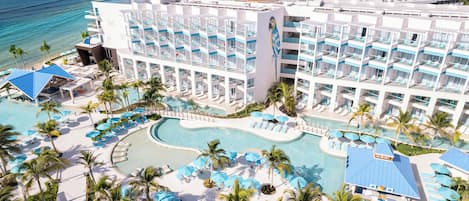 3 albercas al aire libre y camas balinesas (con cargo)