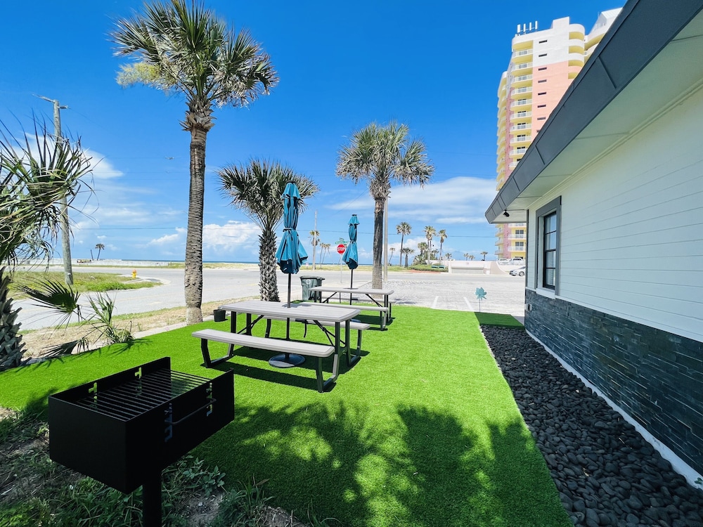 1915 Beach Club by null