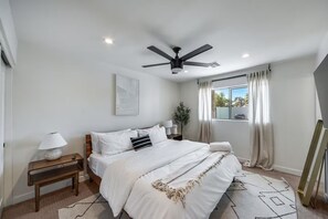 4 bedrooms, iron/ironing board, travel crib, free WiFi