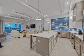 Fridge, microwave, oven, stovetop - Gulf Views/Steps to Beach/Resort Pool w/Slide/Spa (Siesta Key)