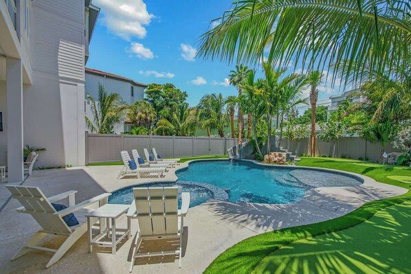 Outdoor pool, a heated pool