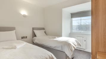 Apartment | 2 bedrooms, free WiFi, bed sheets