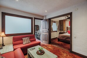 4 bedrooms, iron/ironing board, travel cot, free WiFi