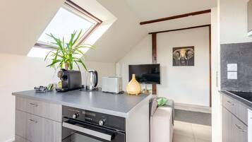 KylskÄp, mikrovÄgsugn, ugn och spishÀll