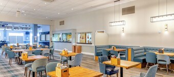 Apartment With Access to Pool, Spa & Soft Play