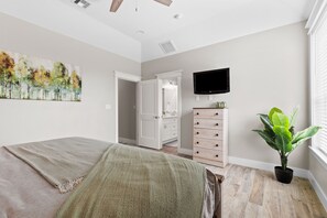4 Schlafzimmer, Schreibtisch, kostenloses WLAN