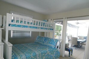 3 chambres, fer et planche à repasser, Wi-Fi gratuit, draps fournis